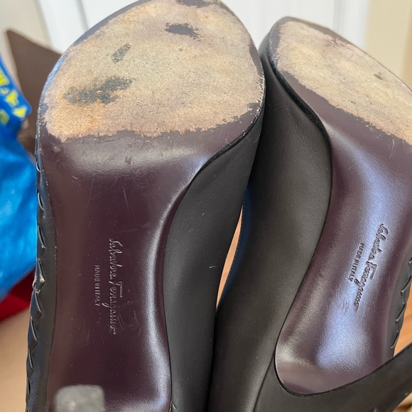 Ferragamo leather braid Heels (10.5) - Picture 4 of 6